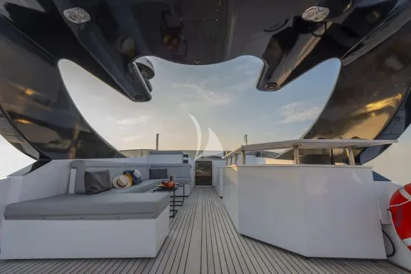Sun deck
