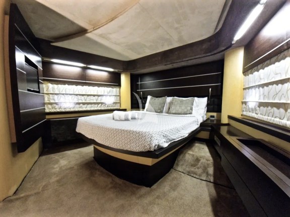 VIP Cabin