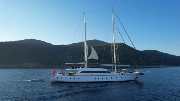 Image of QUEEN OF MAKRI yacht #4