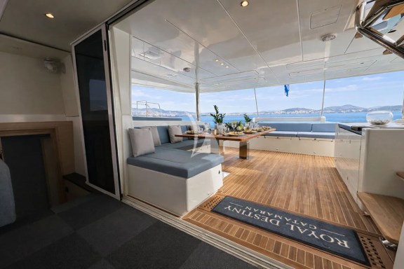 Royal-Destiny-cockpit-aft