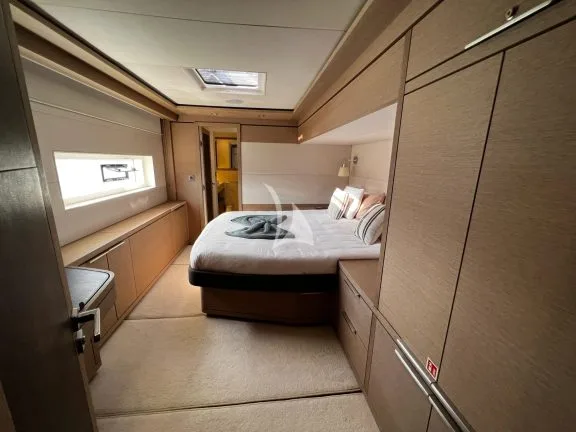 Guest cabin