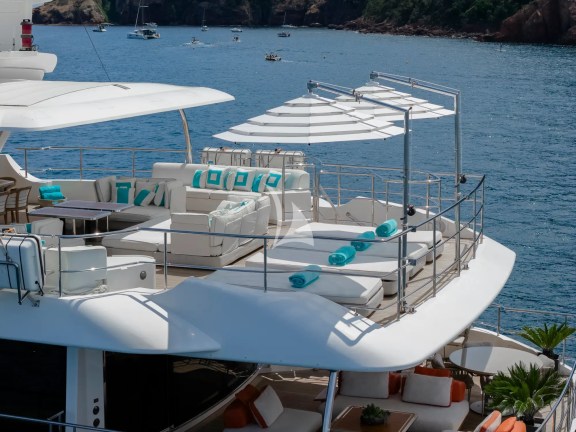 Image of NELA yacht #30