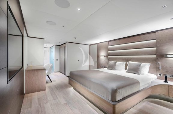Image of All About U 2 yacht #27
