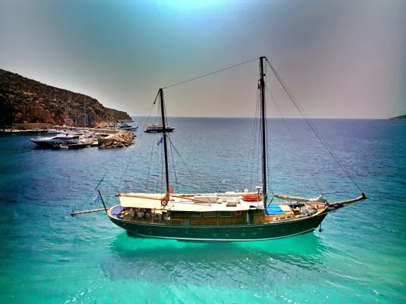 Image of Aphrodite yacht #6