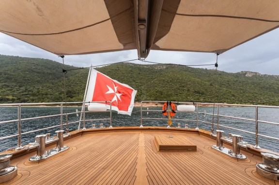 Image of LE PIETRE yacht #39