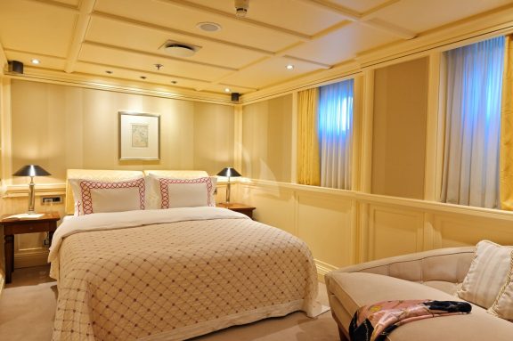 guest cabin