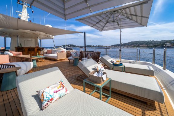 Sun deck