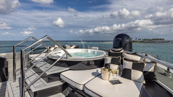 Image of OKTO yacht #10
