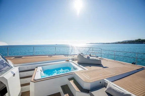 Image of D2 yacht #26
