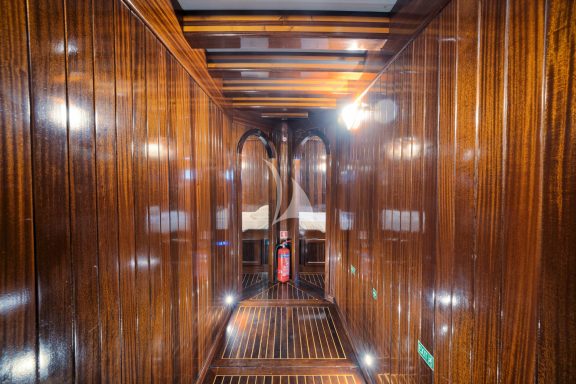 Image of THALASSA yacht #15