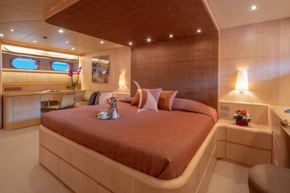 Master cabin I