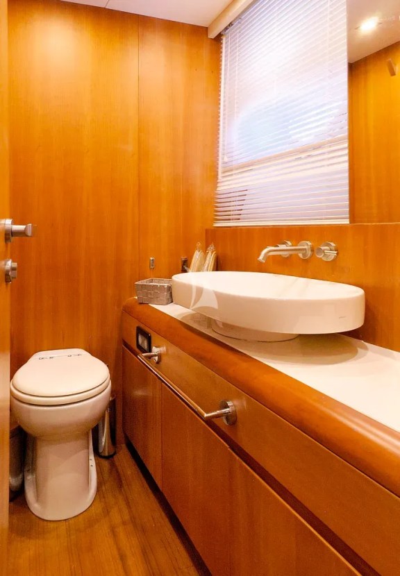 VIP Cabin Bathroom