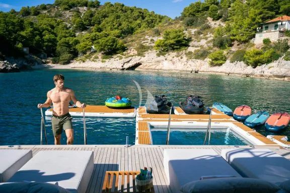 Image of Renata yacht #73