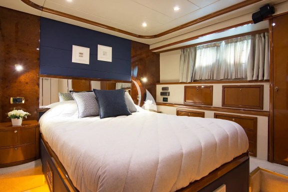 Image of DREAM B yacht #16