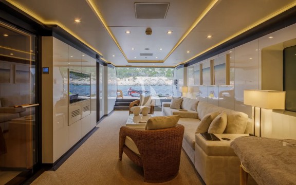 Image of LADY VERA yacht #83