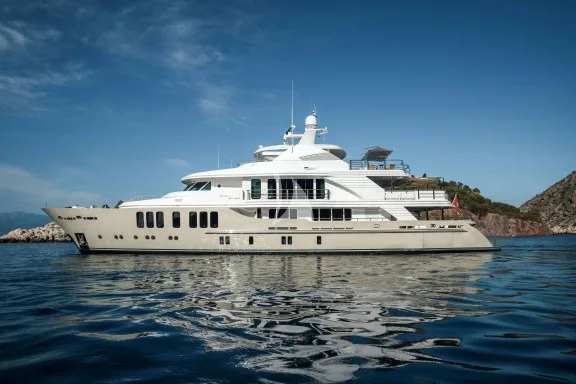 Image of ORIENT STAR yacht #3