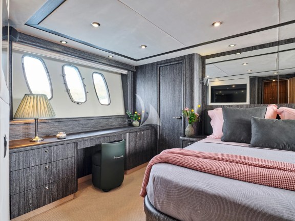 Image of M FIVE yacht #30