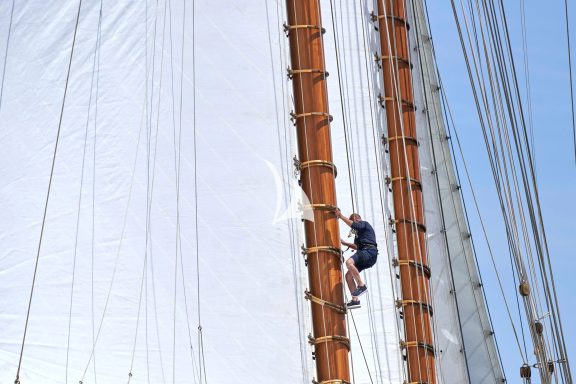 Image of ELENA of LONDON yacht #11