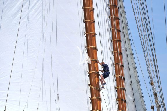 Image of ELENA of LONDON yacht #12