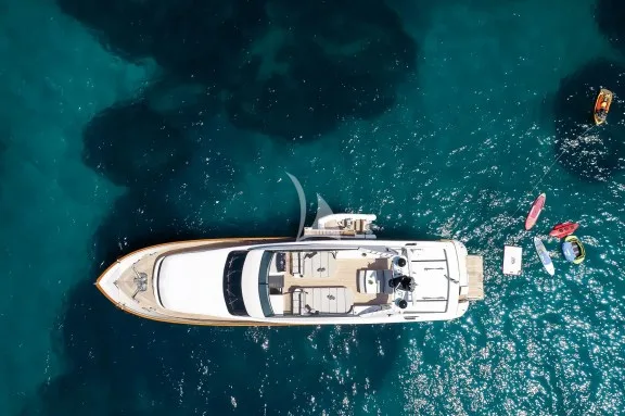 Image of THEION yacht #33
