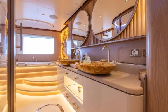 Image of ANJELIF yacht #38