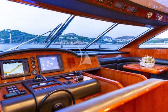Image of PAREAKI yacht #17