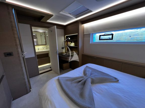 Guest cabin