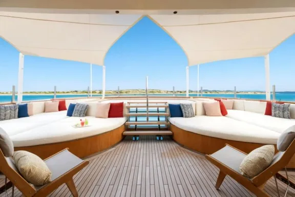 Sundeck forward