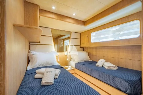 Twin Cabin 2