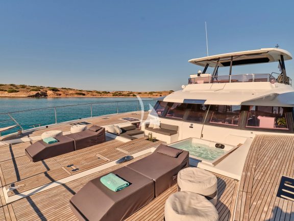 Sun deck