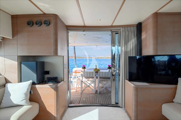 Image of BLUEWAVE yacht #11