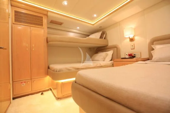 Twin cabin