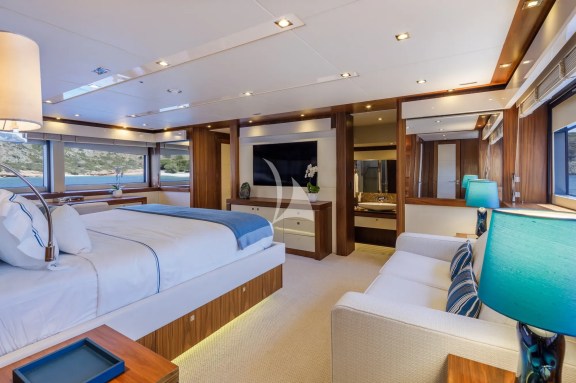 Image of GEORGE P yacht #18