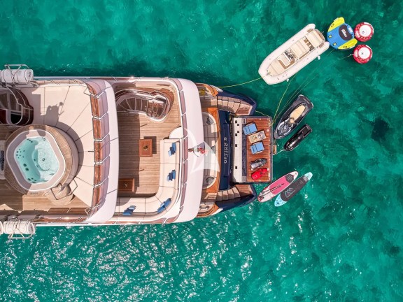 Image of OPTION B yacht #26
