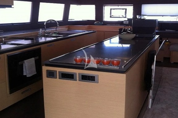 Image of CUTE LITTLE CAT yacht #21