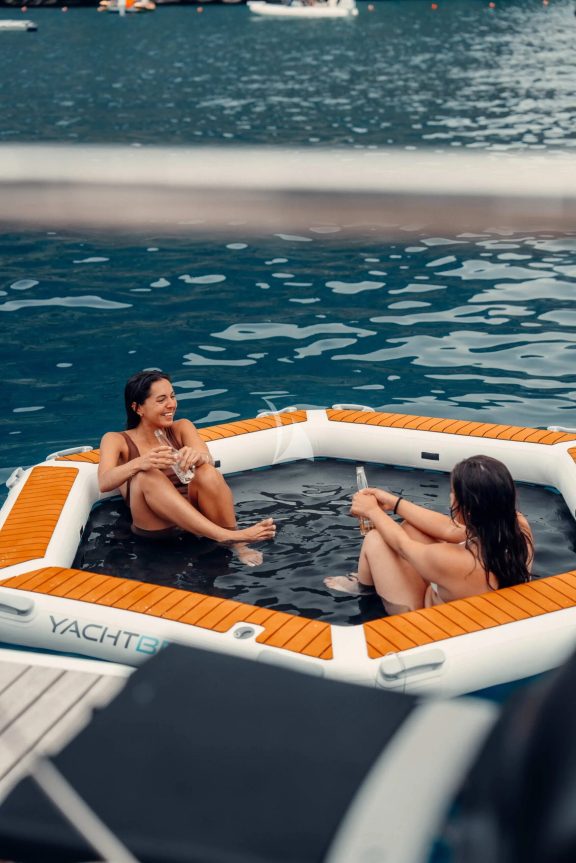 Inflatable platform - Beach Hammock