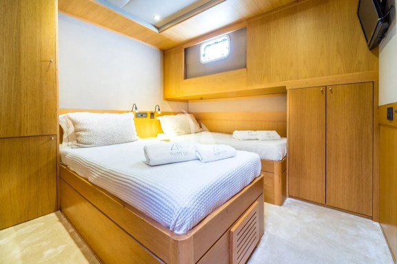 Twin Cabin