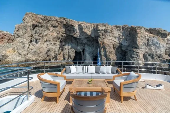 Bridge deck aft (has awning option for shade)