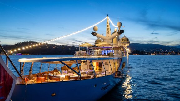 Image of CHRISTINA O yacht #52