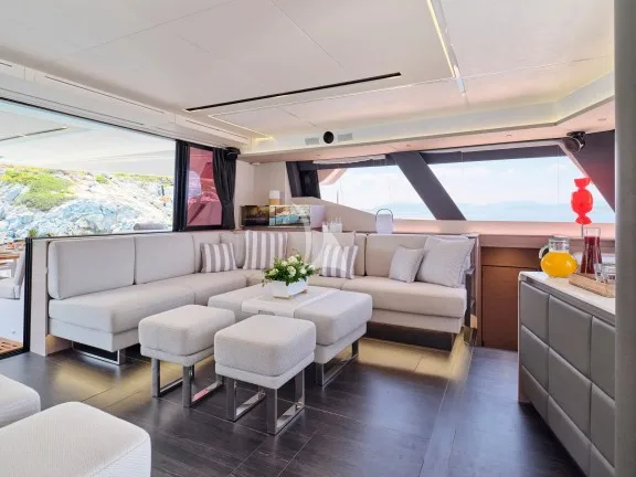main saloon