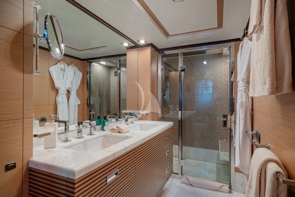 Double Cabin