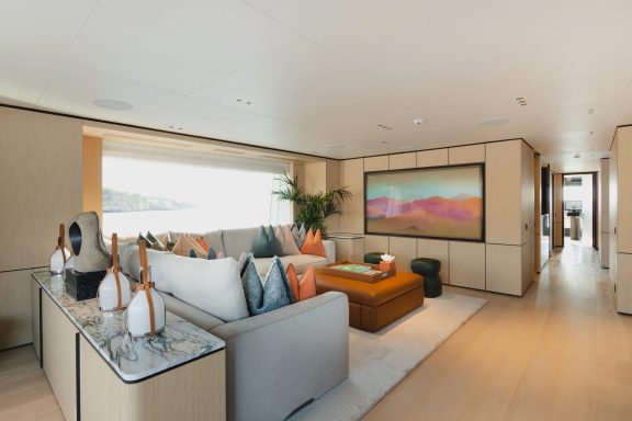 Upper Deck Salon