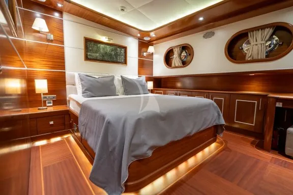 Image of La Bella Vita yacht #31