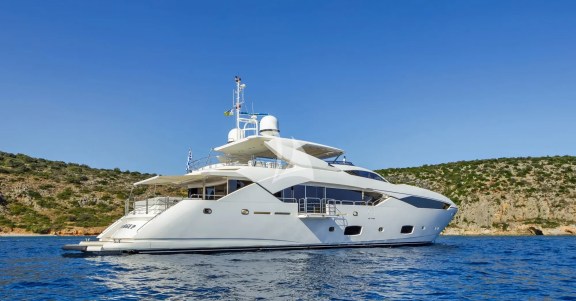 Image of GEORGE P yacht #5