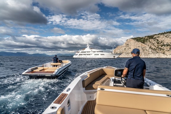 Image of FOS yacht #15