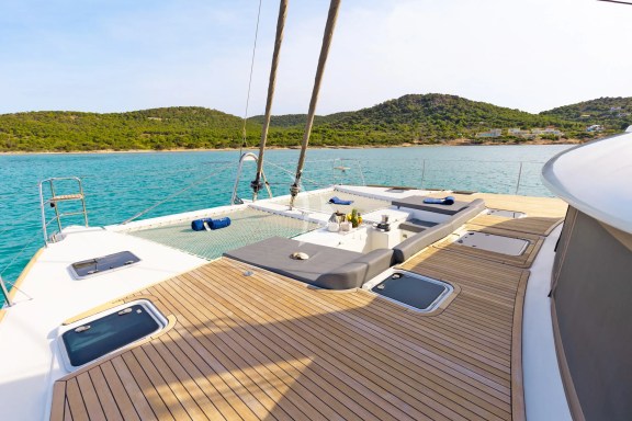 Bow deck