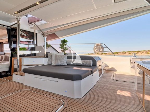 Aft deck seating area