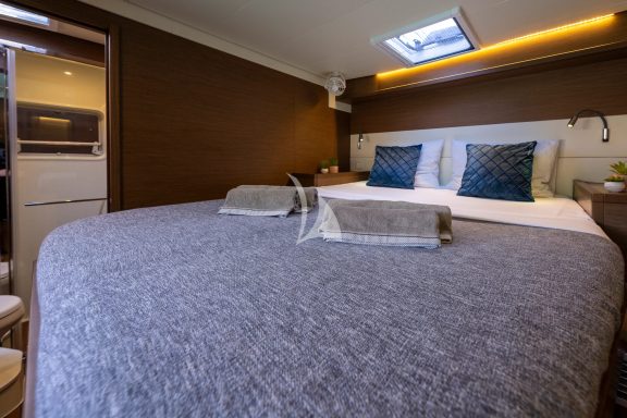 Double Cabin