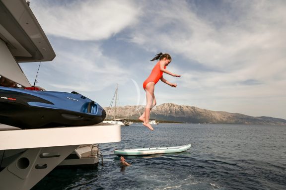 Image of 7th Heaven yacht #20