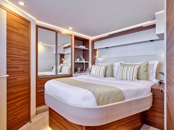 Guest cabin